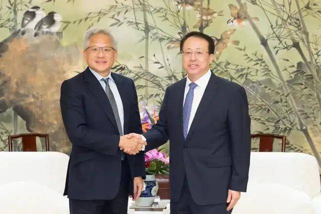 中国能建国际集团乔旭斌赴新加坡开展商务活动